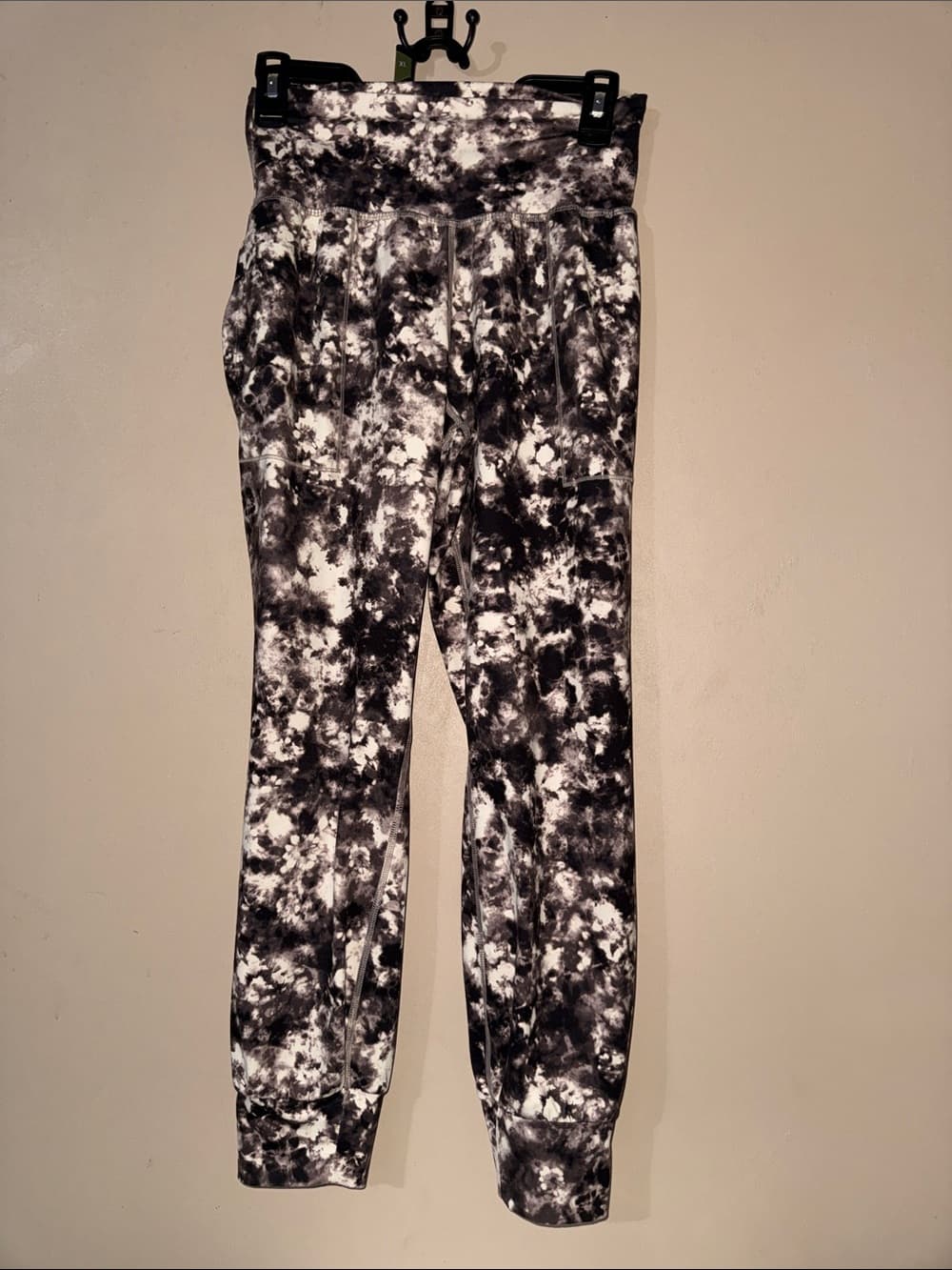 Athleta Black and White Tie-Dye Leggings