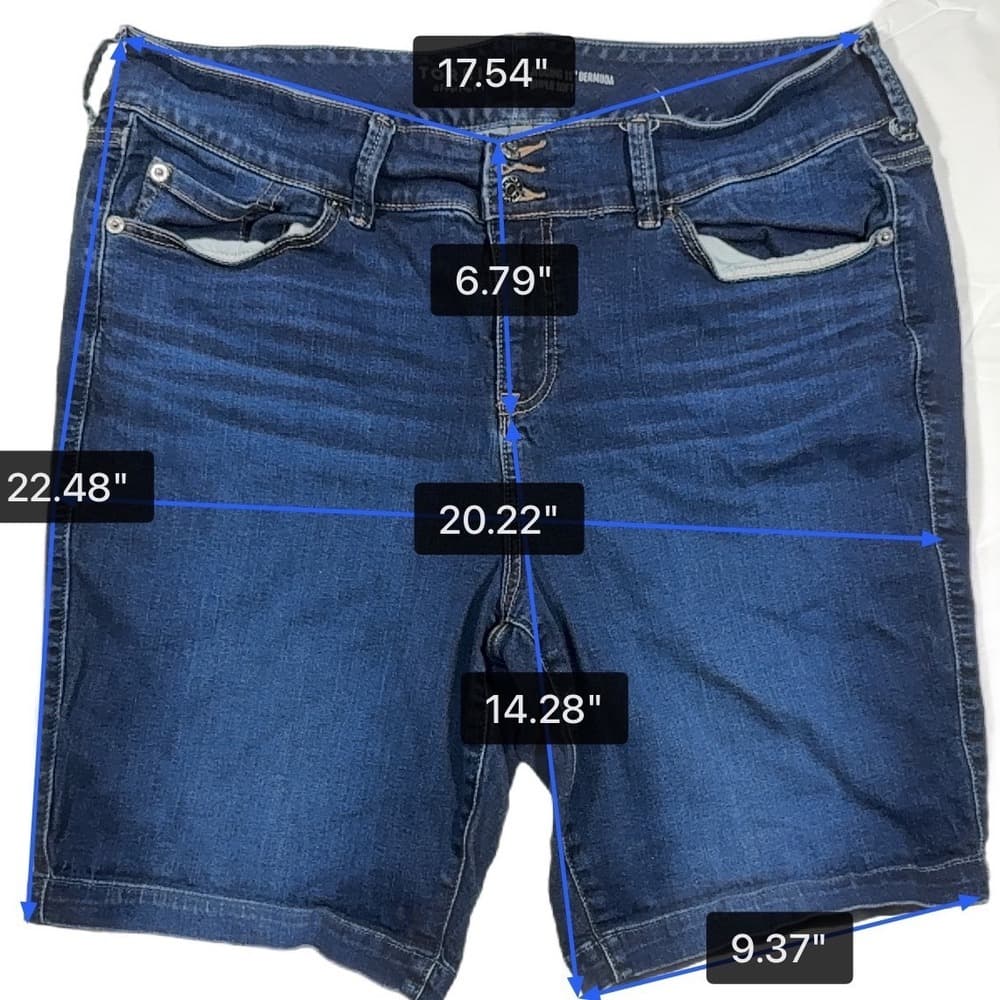 Torrid Jeggings 11" Bermuda Super Soft Dark Wash Denim Shorts Plus Size 20
