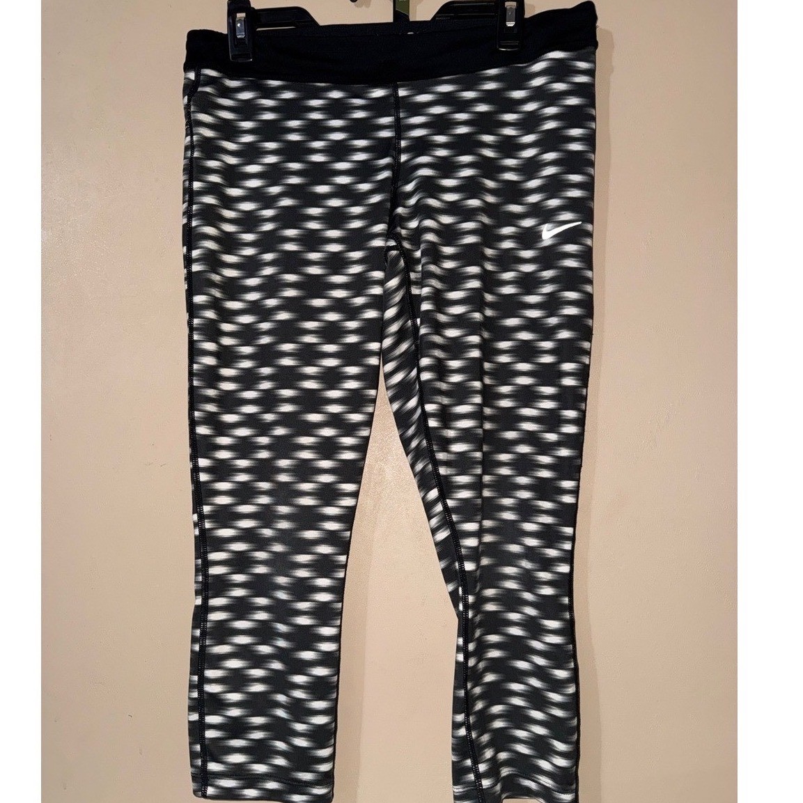 Nike Dri-FIT Women's L Cropped Running Leggings Black White 20.5" Inseam