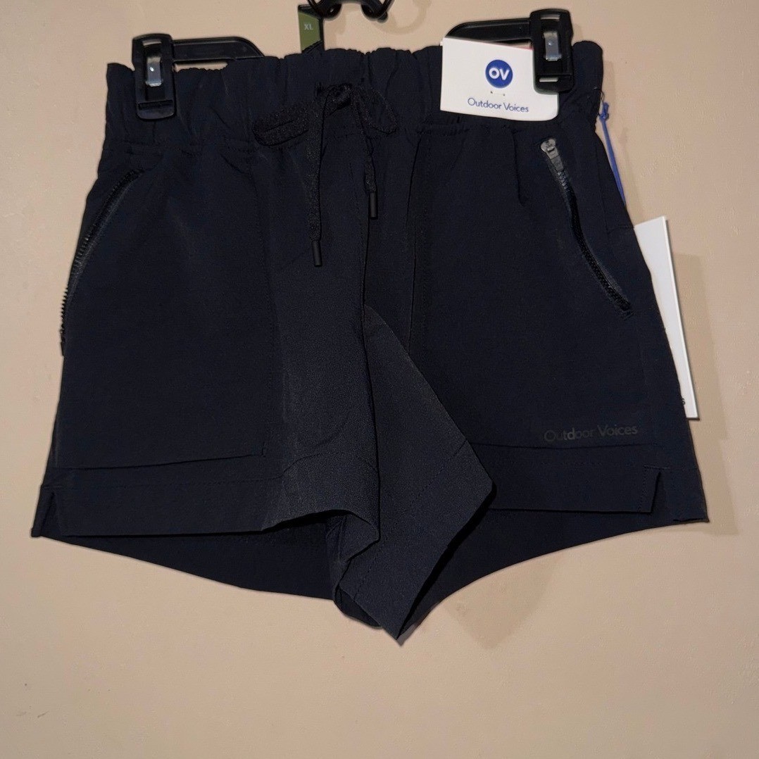 Outdoor Voices RecTrek Women XS Black 3.5" Shorts OV135W UPF 50+ NWT